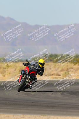 media/Nov-06-2023-Moto Forza (Mon) [[ce023d0744]]/4-Beginner Group/Session 3 (Turn 16)/